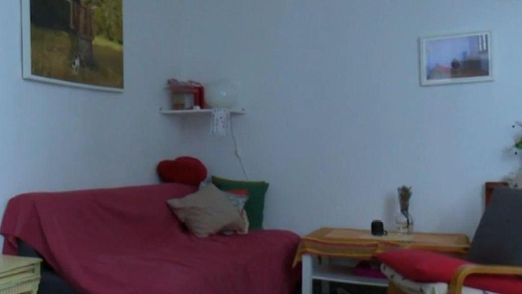 Salón del piso en el que vivía Antonia Castillo.