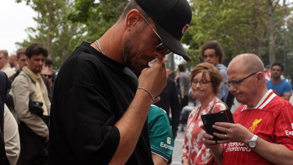 Jordan Henderson, exjugador del Liverpool, llora la muerte de Diogo Jota.