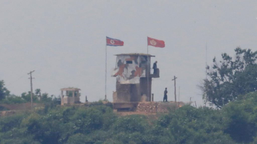 Puesto de vigilancia norcoreano en la frontera.
