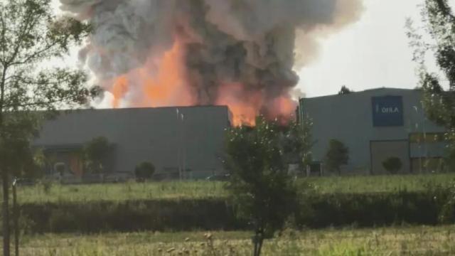 Una imagen del incendio tomada este viernes por la tarde.