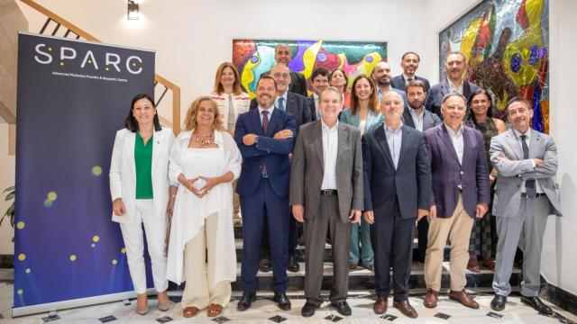 La planta de semiconductores fotónicos de Vigo pone la vista en el segundo semestre de 2027