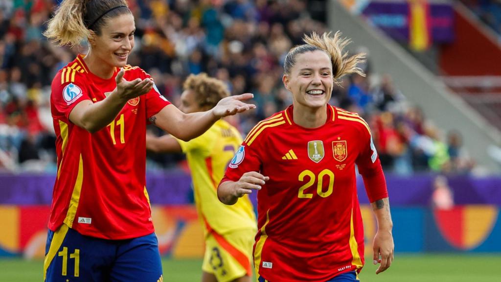 Claudia Pina celebra su gol ante Bélgica.
