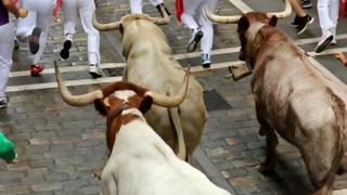 Javier Baztán en un encierro en San Fermín.