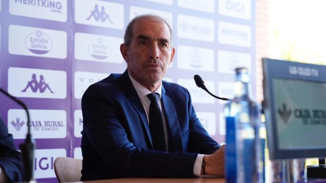 Guillermo Almada durante su presentación como nuevo entrenador del Pucela