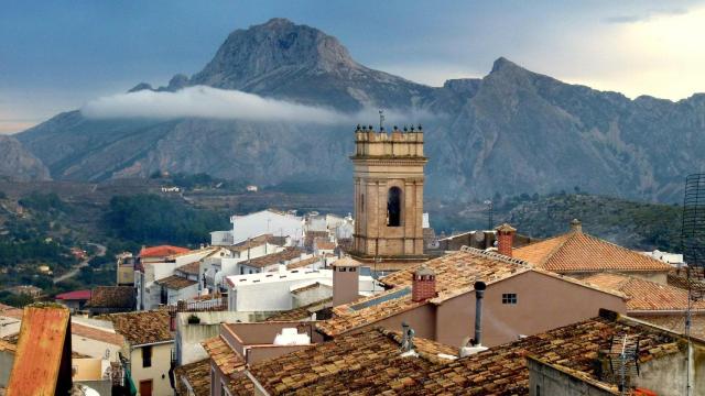 Vistas al municipio de Táberna.
