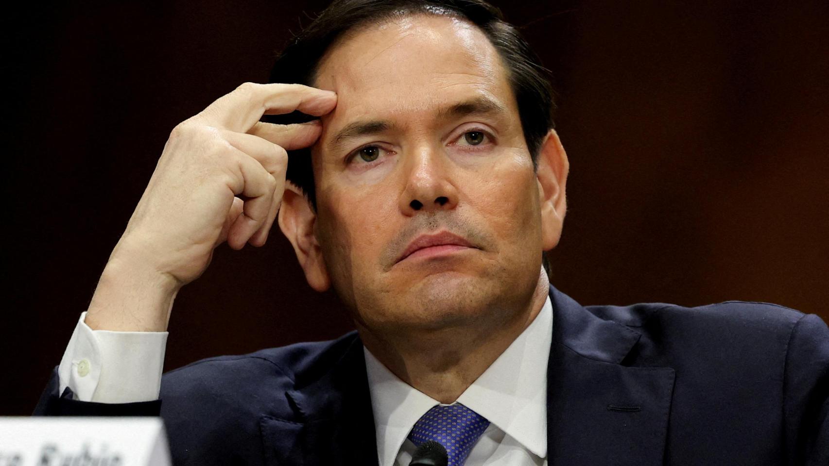 El secretario de Estado de EE. UU., Marco Rubio, reacciona mientras testifica en una audiencia del Comité de Relaciones Exteriores del Senado sobre la solicitud de presupuesto del Departamento de Estado, EEUU, el 20 de mayo de 2025.