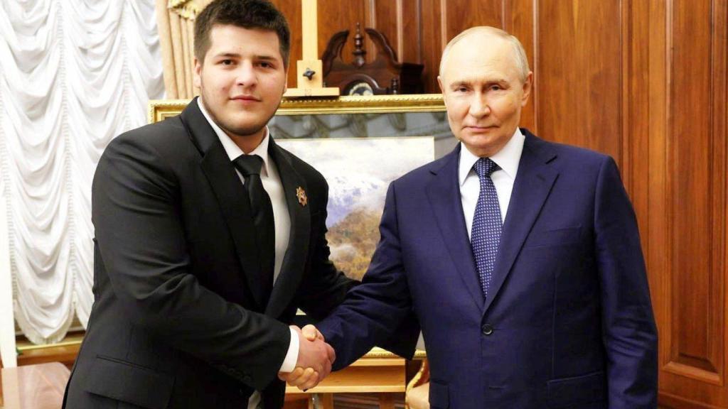 Adam Kadírov y el presidente ruso, Vladímir Putin.