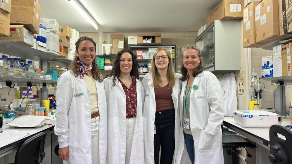 Beatriz Parejo, Alba Royo, Pilar Espiau y Patricia Sancho, del grupo 'Metabolismo y Células Madre Tumorales' del IIS Aragón.