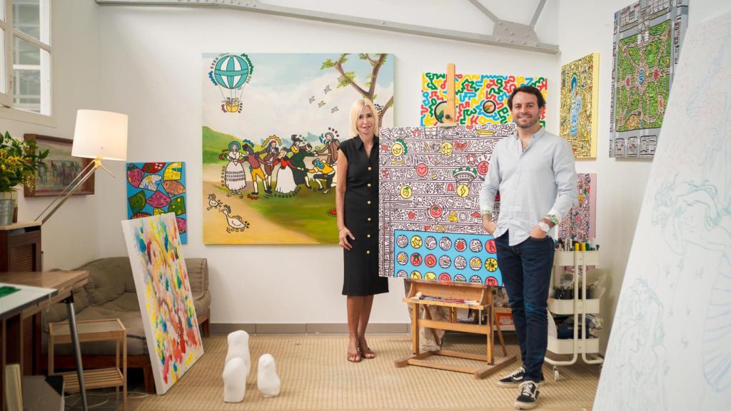 Gonhdo junto a María Porto, una de sus colaboradoras.