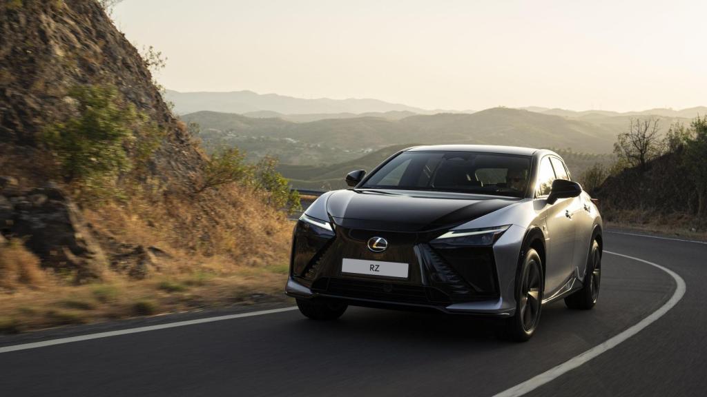 Lexus RZ 550e F Sport