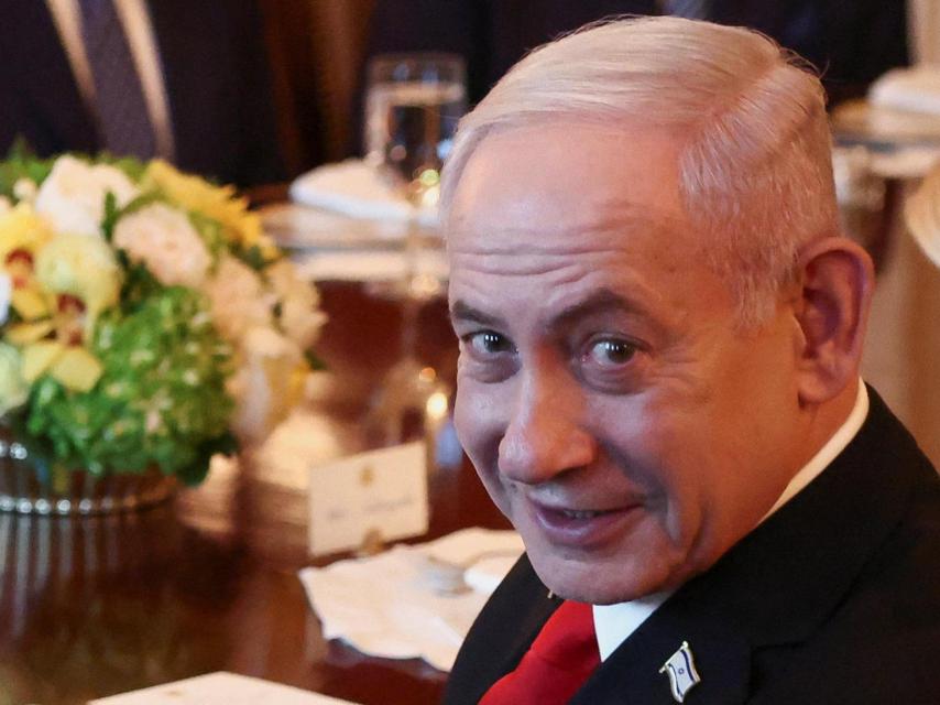 Benjamin Netanyahu asiste a una cena bilateral ofrecida por Donald Trump.