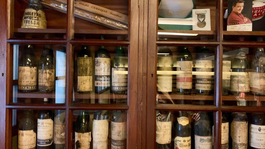 Reliquias embotelladas del Asador Nicolás.