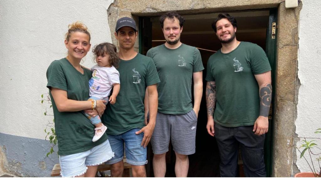 El equipo de Ratiños Coffee Shop.