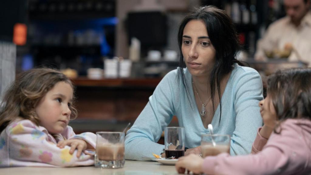 Zaira Romero en una secuencia de 'El clan Olimpia'.