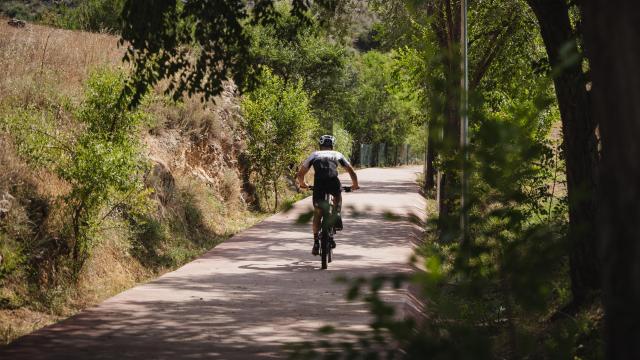 En bici de Arganda del Rey a Ambite: cicloturismo con alma, historia y sabor