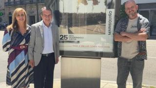 Abel Caballero y Carlos Domínguez 'Pity' durante la presentación de esta iniciativa por el 25 aniversario de O Marisquiño