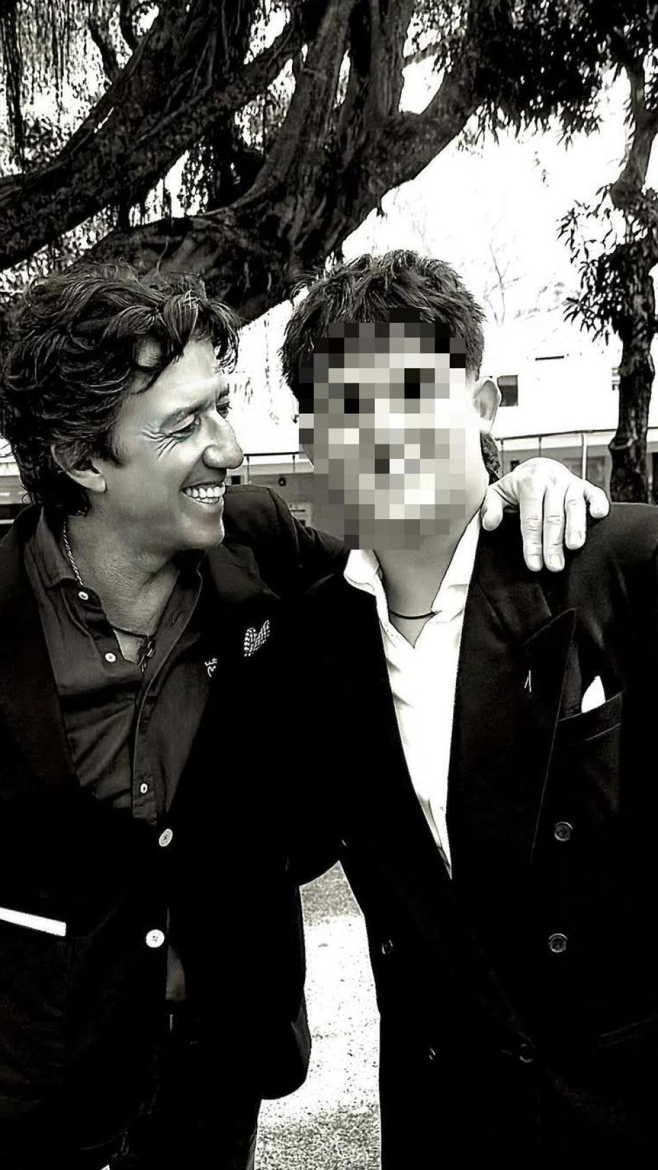 Colate y su hijo, Andrea Nicolás, en una imagen de sus redes sociales.