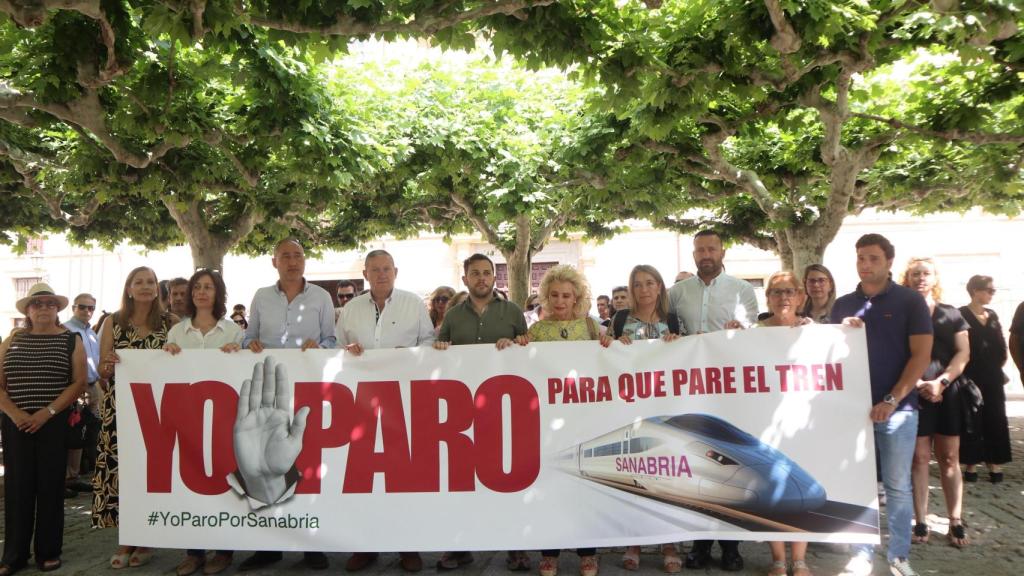 Parada en la estación de Sanabria por la supresión de frecuencias