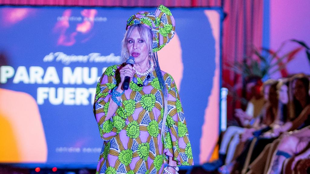 Desfile del 26 de junio de Leticia Valera.