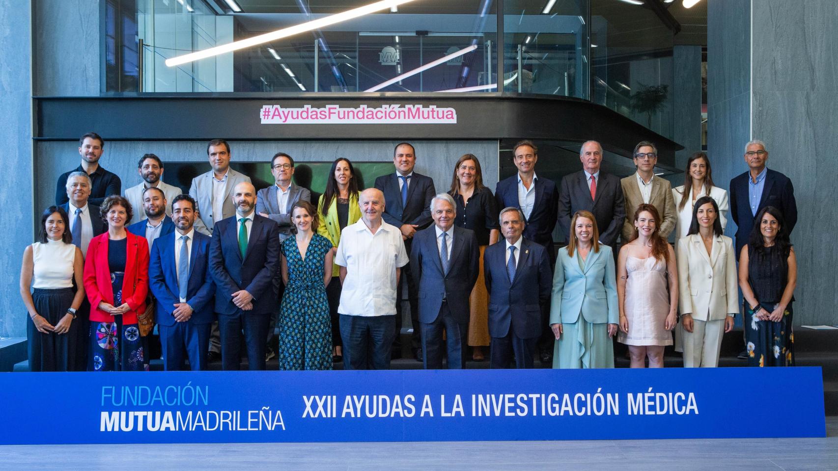 Foto de familia en la entrega de las XXII Ayudas Fundación Mutua Madrileña.