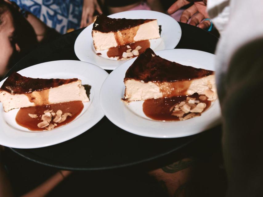 Tres porciones de la tarta de queso de Ángela Gimeno.