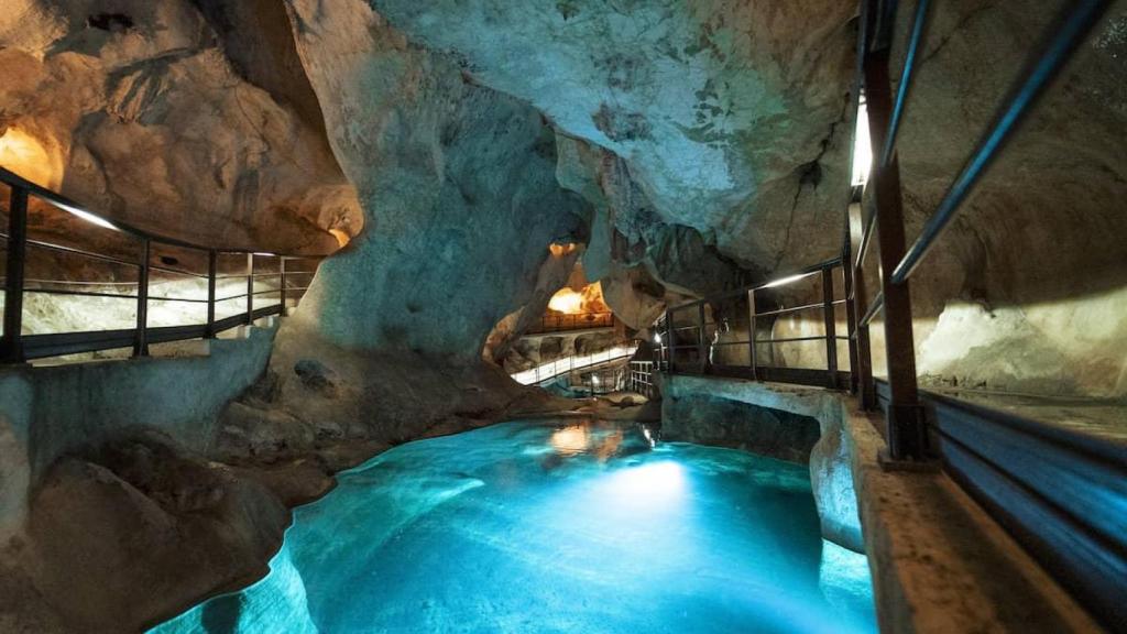 Cueva del Tesoro de Rincón de la Victoria.