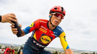 Aleix Espargaró, en su debut como profesional con el Lidl-Trek.
