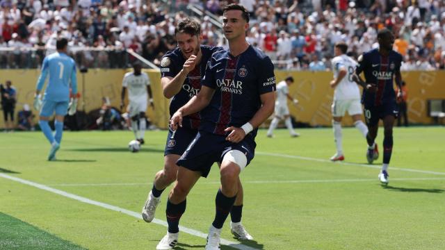 Fabián Ruiz celebra el primer gol marcado ante el Real Madrid.