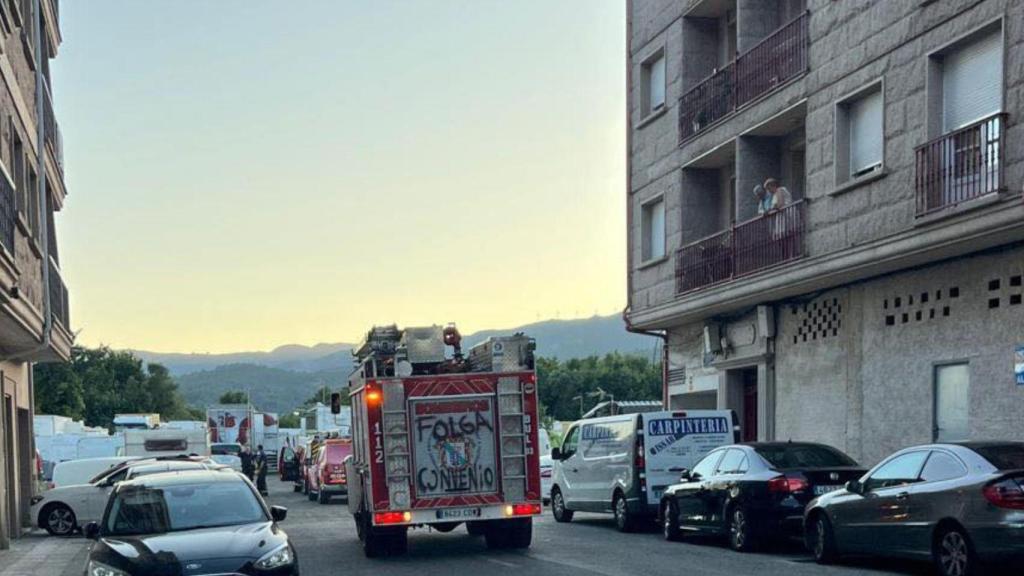 Conato de incendio en la terraza de un edificio en Boiro.