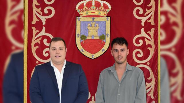 El alcalde de Cigales, Jaime Rodríguez (izq), y el concejal de Festejos, Pablo Centeno (drch), esperan con mucha ilusión las fiestas de Santa Marina 2025