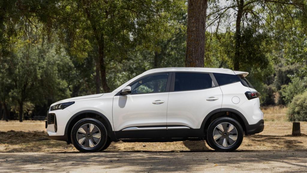 Silueta del Ebro s400 HEV