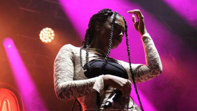 Nia en el Atlantic Pride 2025 de A Coruña.