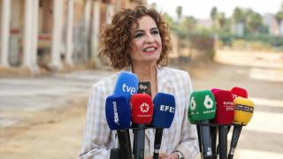 María Jesús Montero, este viernes en Sevilla atiende a los medios.