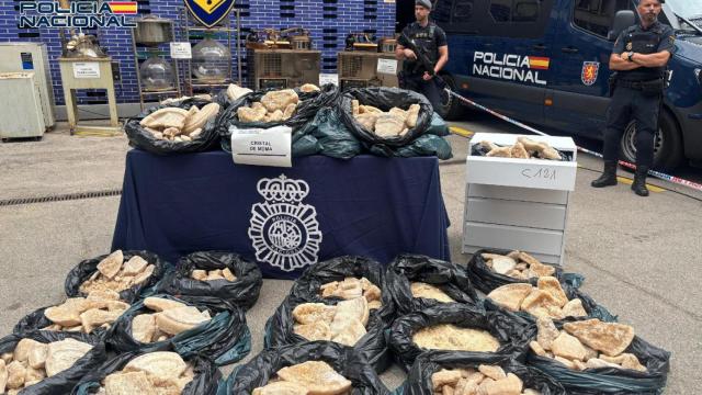 Botín de cristal de MDMA incautado por la Policía Nacional en Tarragona.