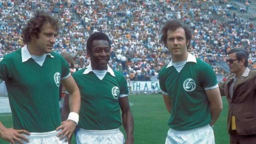 Chinaglia, Pelé y Beckenbauer con Cosmos.