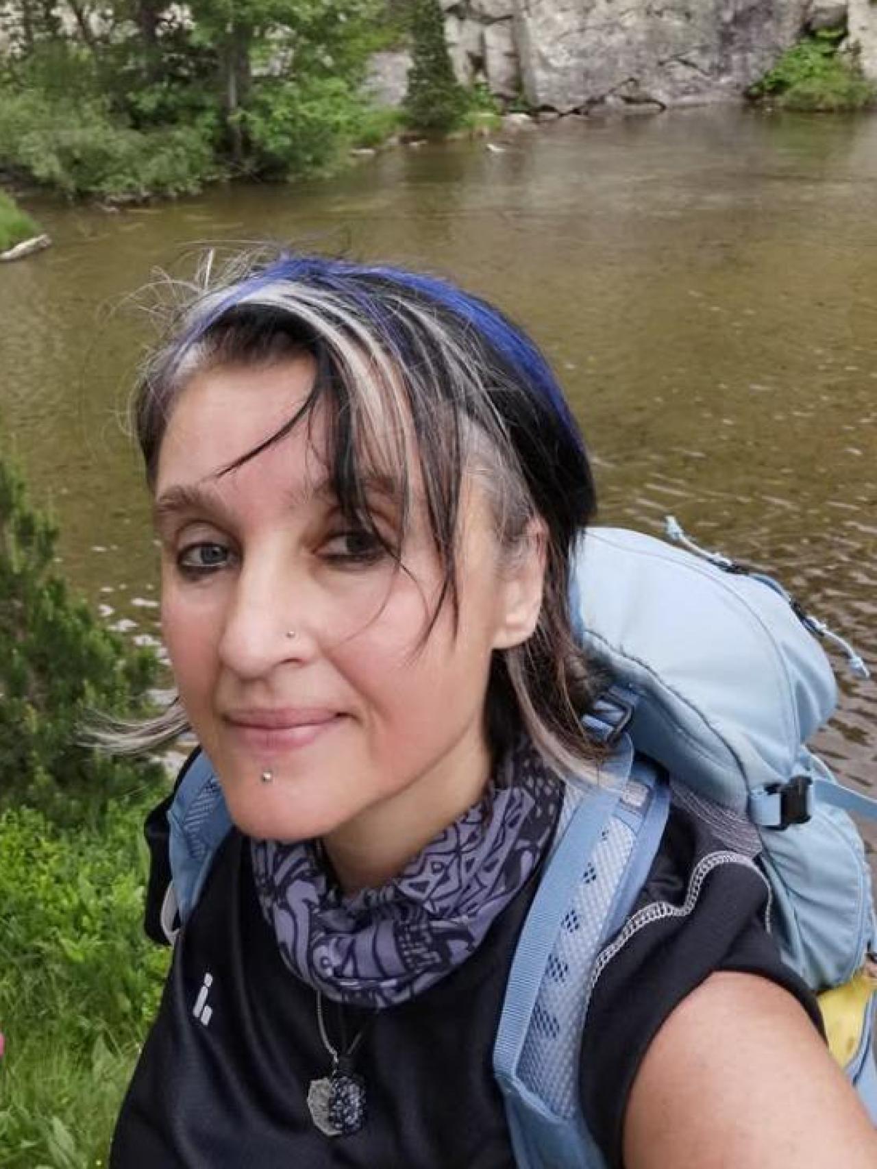 La maga alemana Margit Glassel en el Pirineo.