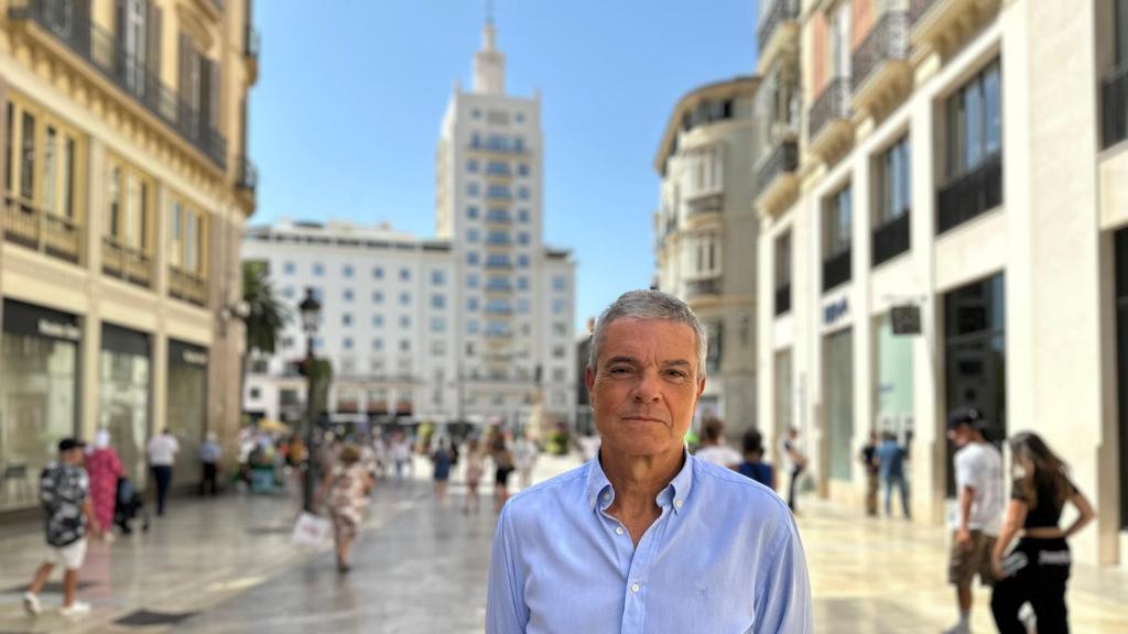 Ignacio de la Vega tras la entrevista.