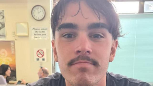 Darcy Deefholts fue tragado 13 kilómetros mar adentro.