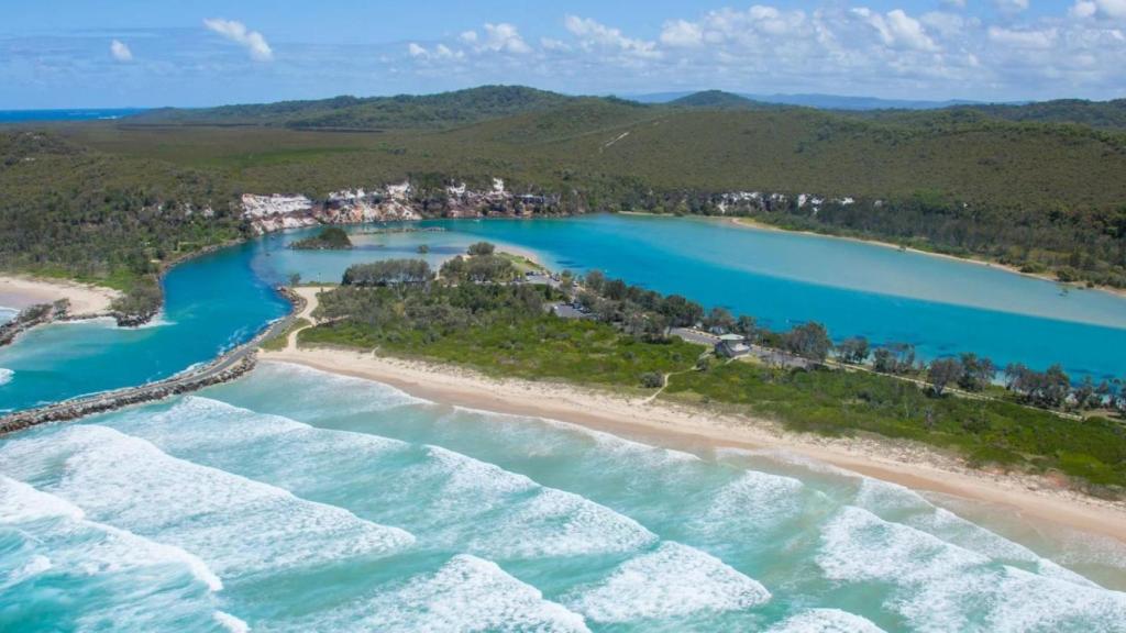 Costa de Wooli - visitnsw.com