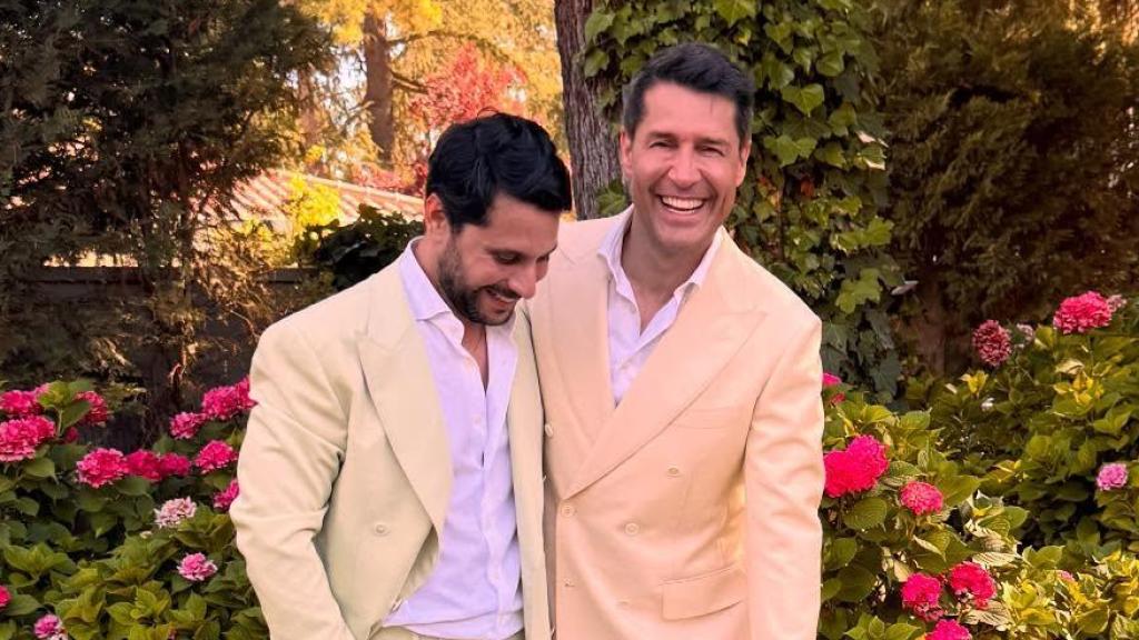 Jaime Cantizano y su pareja, Miguel García Golding, en una fotografía de redes sociales compartida el viernes, 11 de julio de 2025.