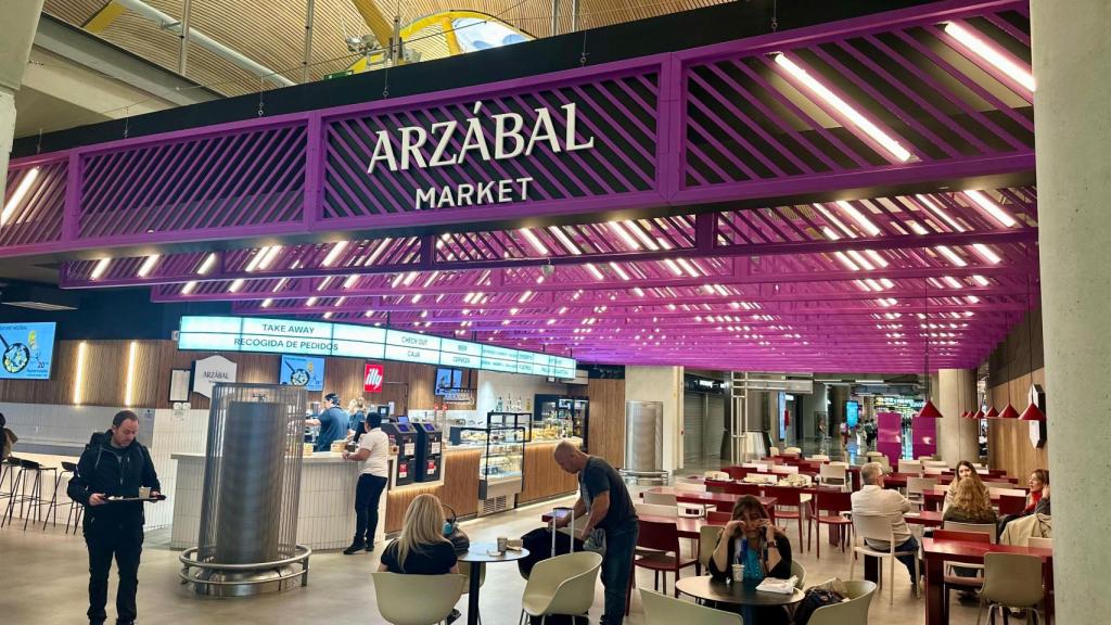 Arzábal Market en el edificio Satelite de la Terminal 4.