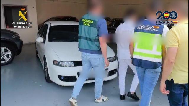 Desmantelada en Ourense y Lugo una organización de estafas en ventas de coches de segunda mano