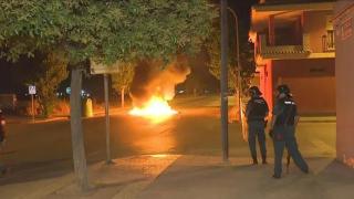 Incidentes en las calles de Torre Pacheco, en la noche de este sábado.