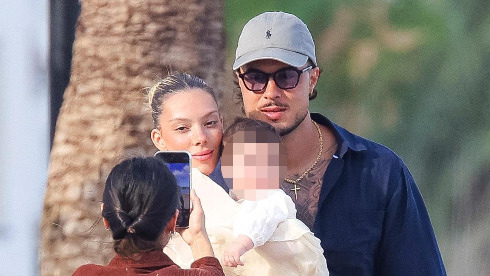 Alejandra Rubio y Carlo Costanzia, en sus vacaciones en Ibiza.