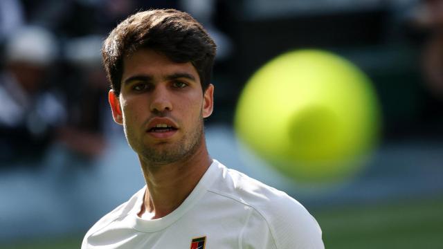 Alcaraz, durante la final de Wimbledon contra Sinner.