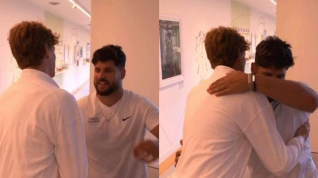 Abrazo entre Jannik Sinner y Álvaro Alcaraz