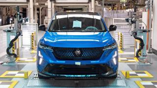 Renault Rafale en la planta palentina de Villamuriel de Cerrato