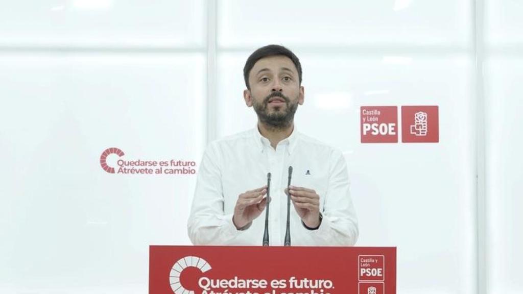 El secretario de Política Municipal del PSOE de Castilla y León, Fran Díaz, analiza la financiación local en la Comunidad