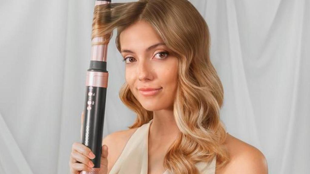 Es como tener una peluquería en casa y tiene un descuentazo de más de 50 €: Este moldeador de pelo de Cecotec te va a enamorar