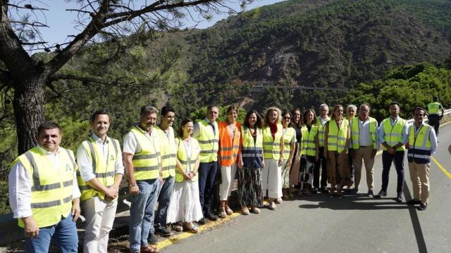 Visita institucional a la reapertura parcial de la carretera que une Ronda con San Pedro de Alcántara.